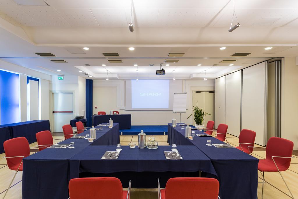Hotel Luna Riccione E Aqua Spa Only Adults +12 Exteriör bild